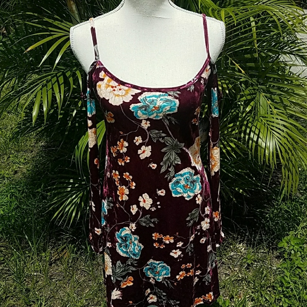 🌺 Floral Velvet Dress🌺